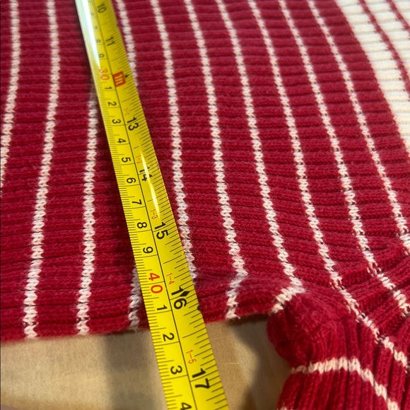 Striped Red and White Women's Cable knit Sweater Cotton  Sz S - Picture 10 of 11